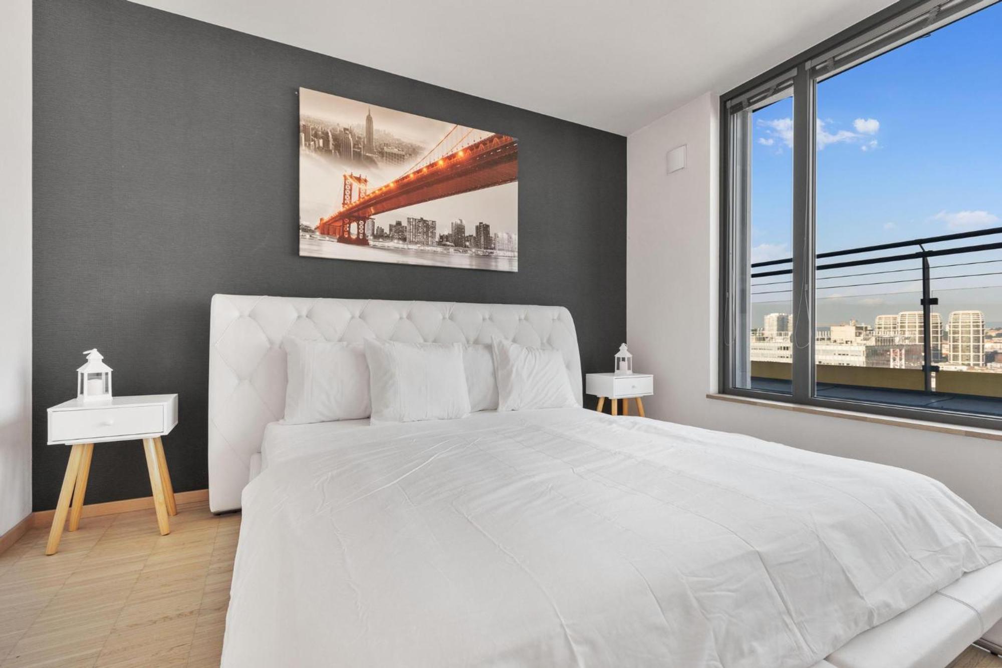 Sky Apartman In Bratislava - With 2 Parking Places Kültér fotó