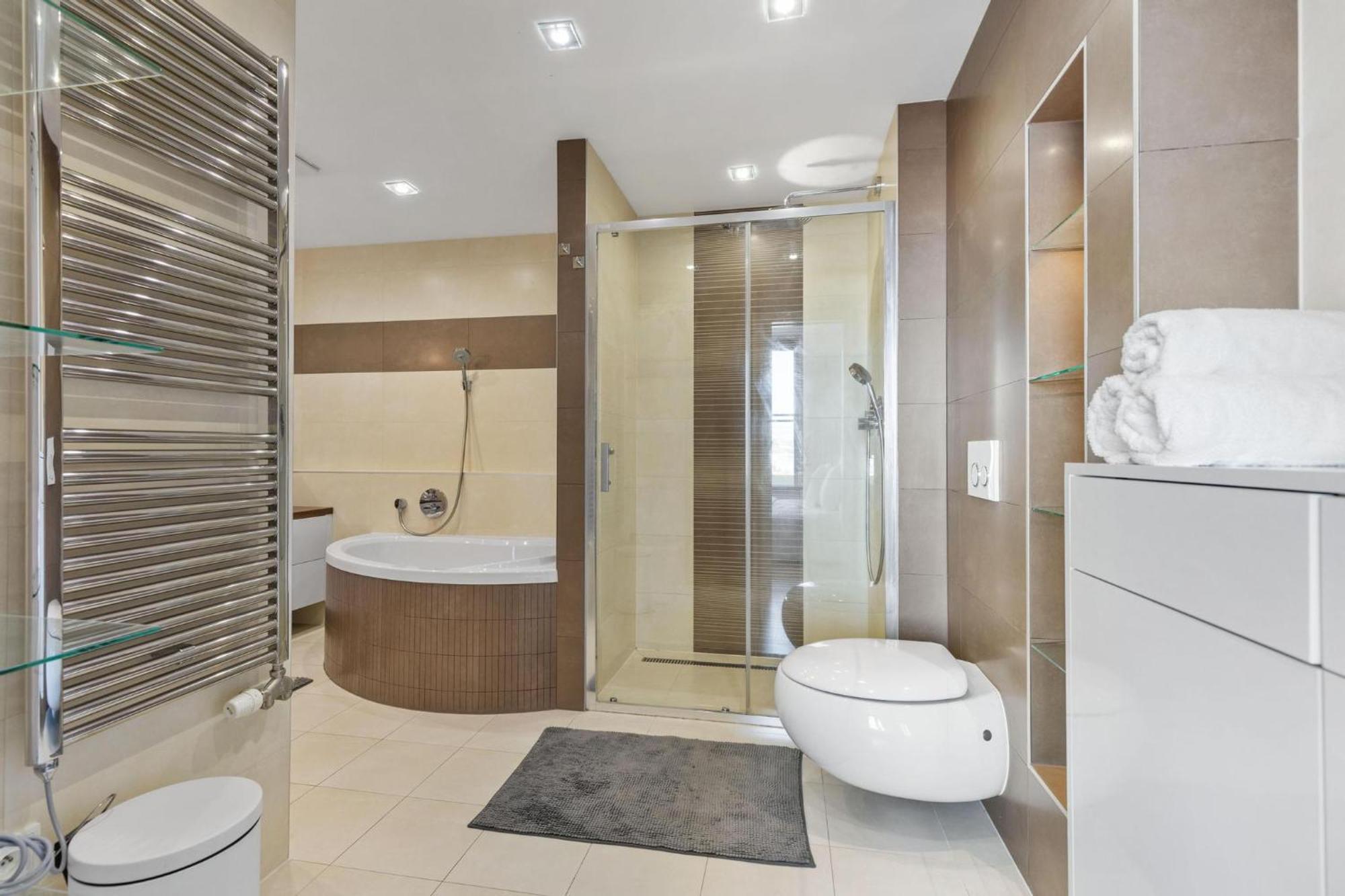 Sky Apartman In Bratislava - With 2 Parking Places Kültér fotó